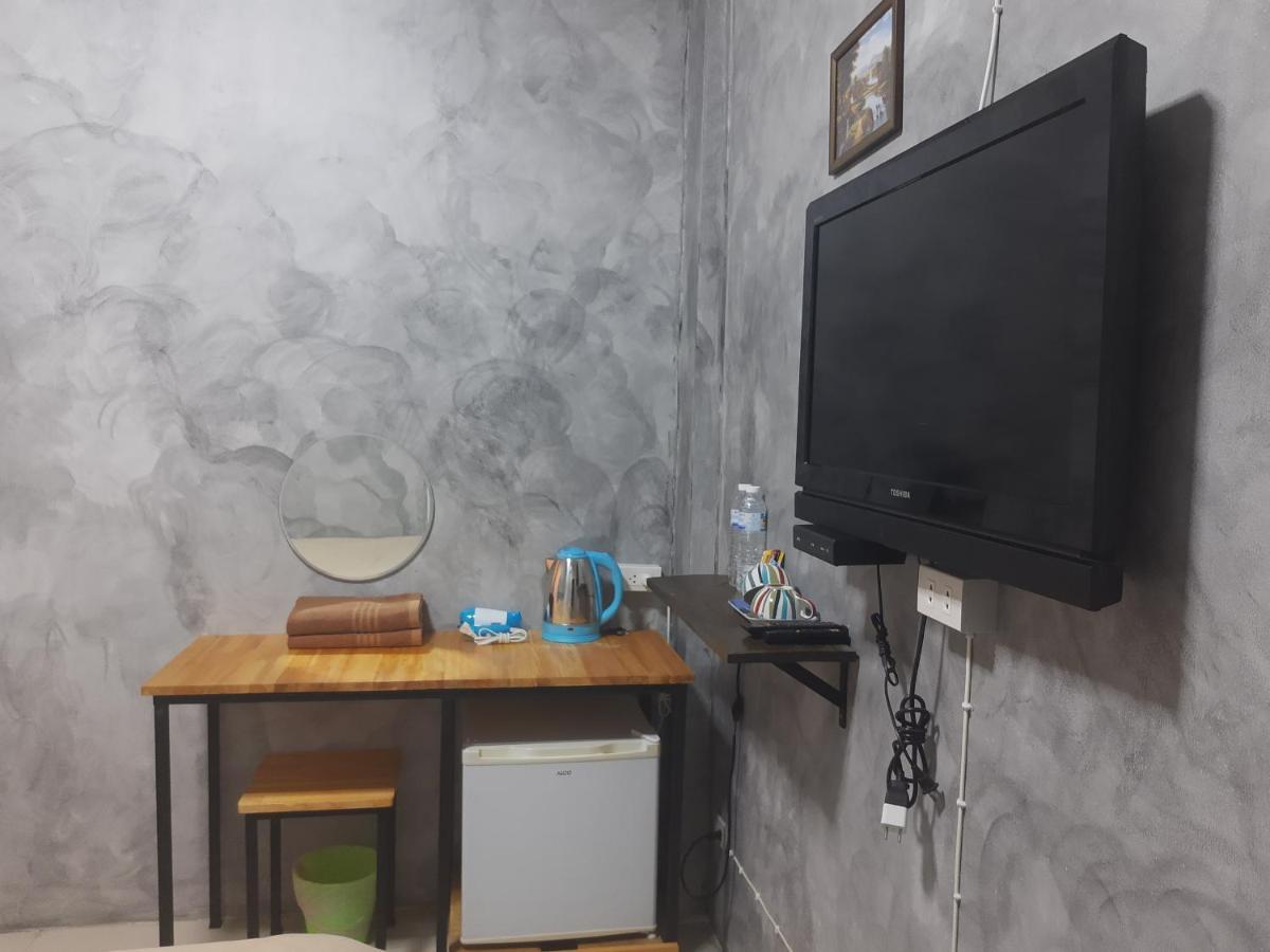 Baankhuninn Urt Airport Surat Thani Ngoại thất bức ảnh